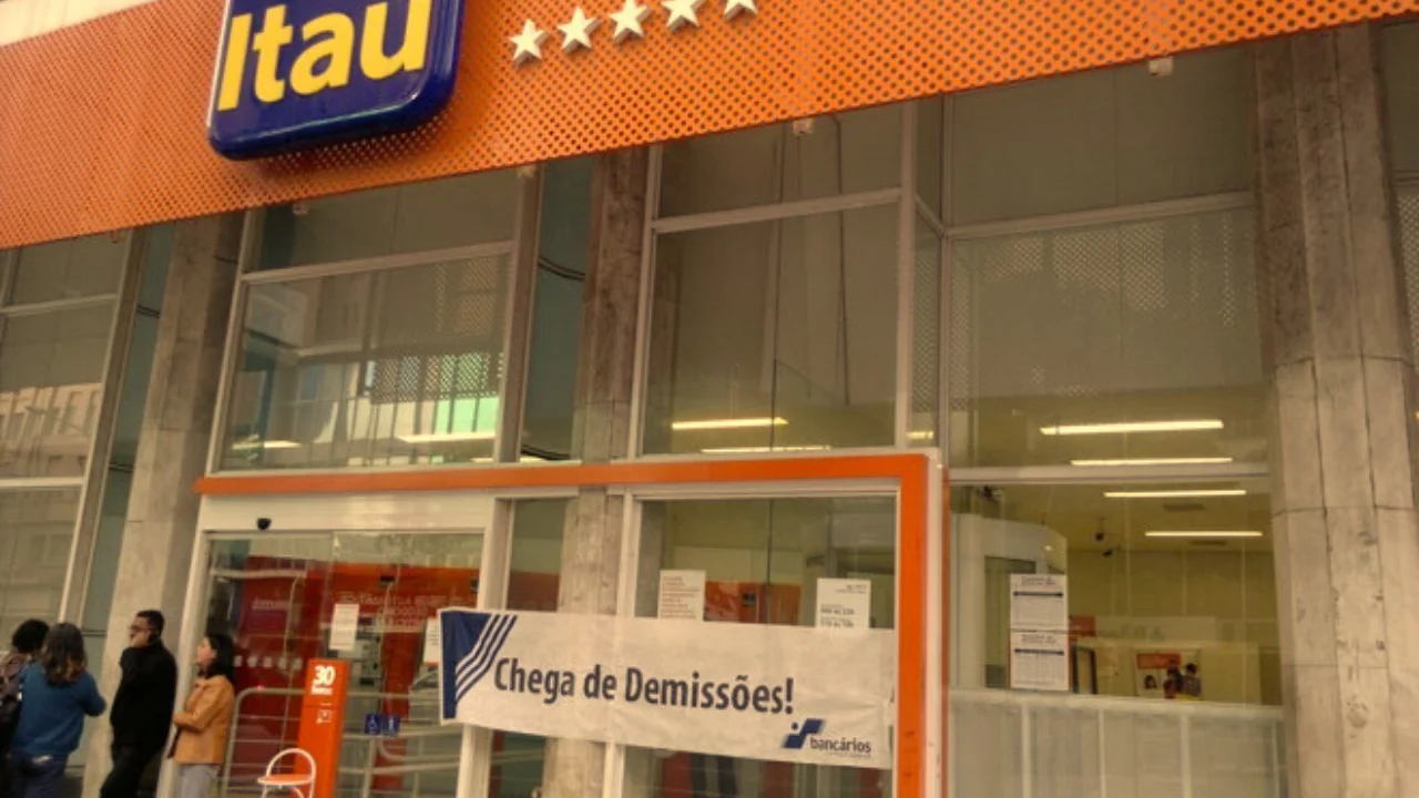 Demissões em massa